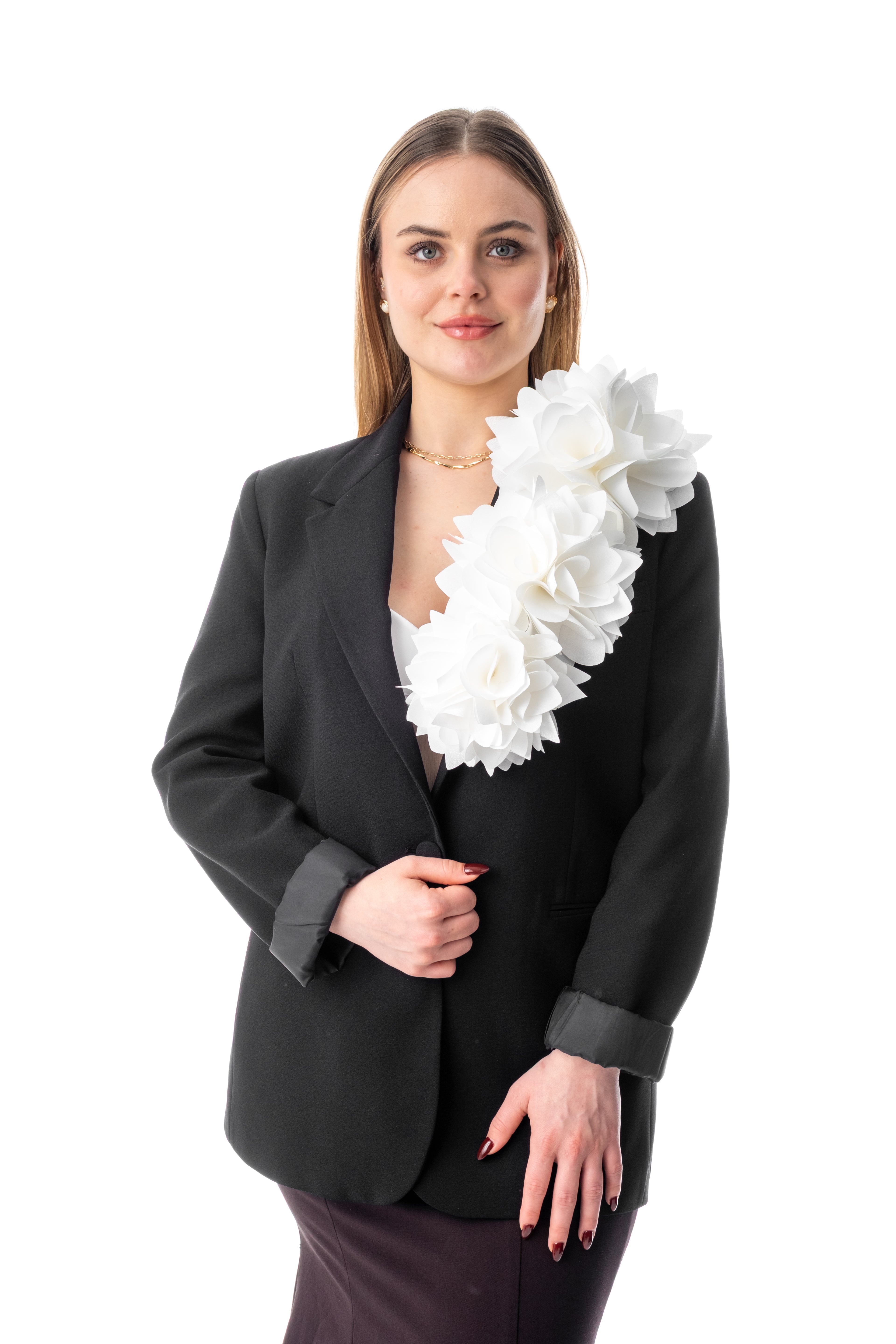 ADELİNA | Beyaz Yaka Çiçeği